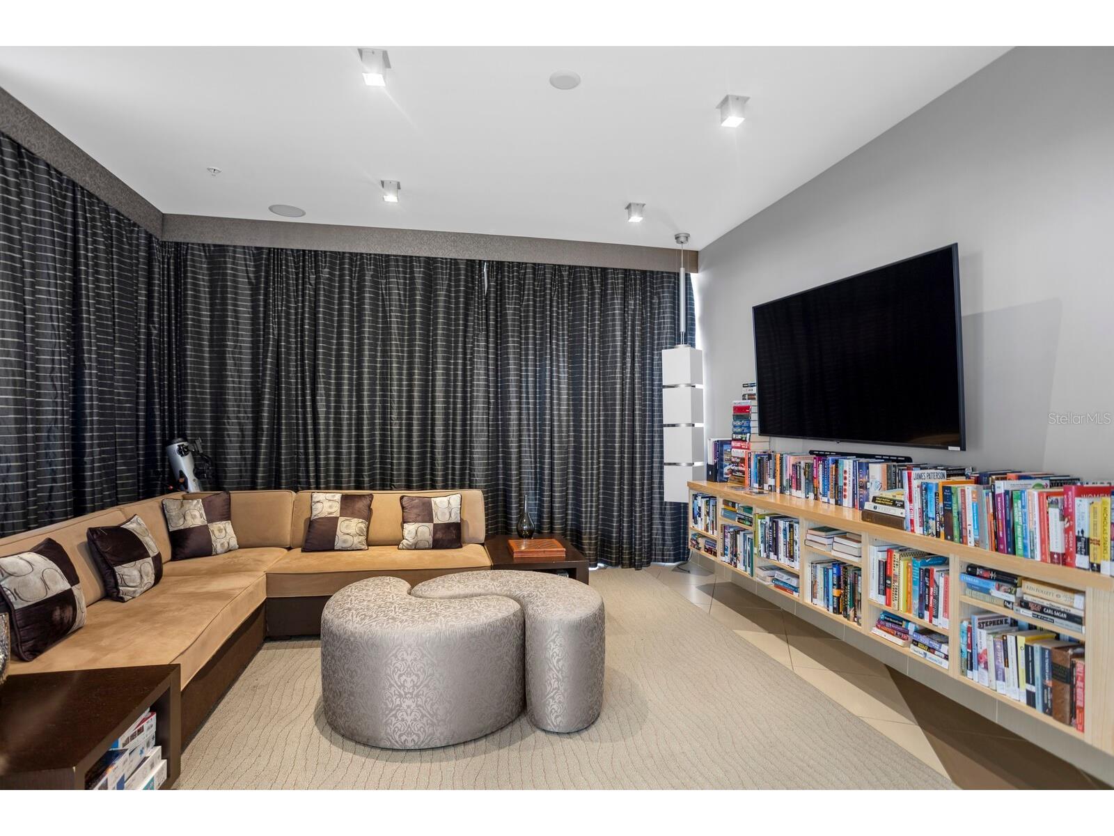 175 1st Street S #504 Saint Petersburg FL 33701 TB8489152 image24