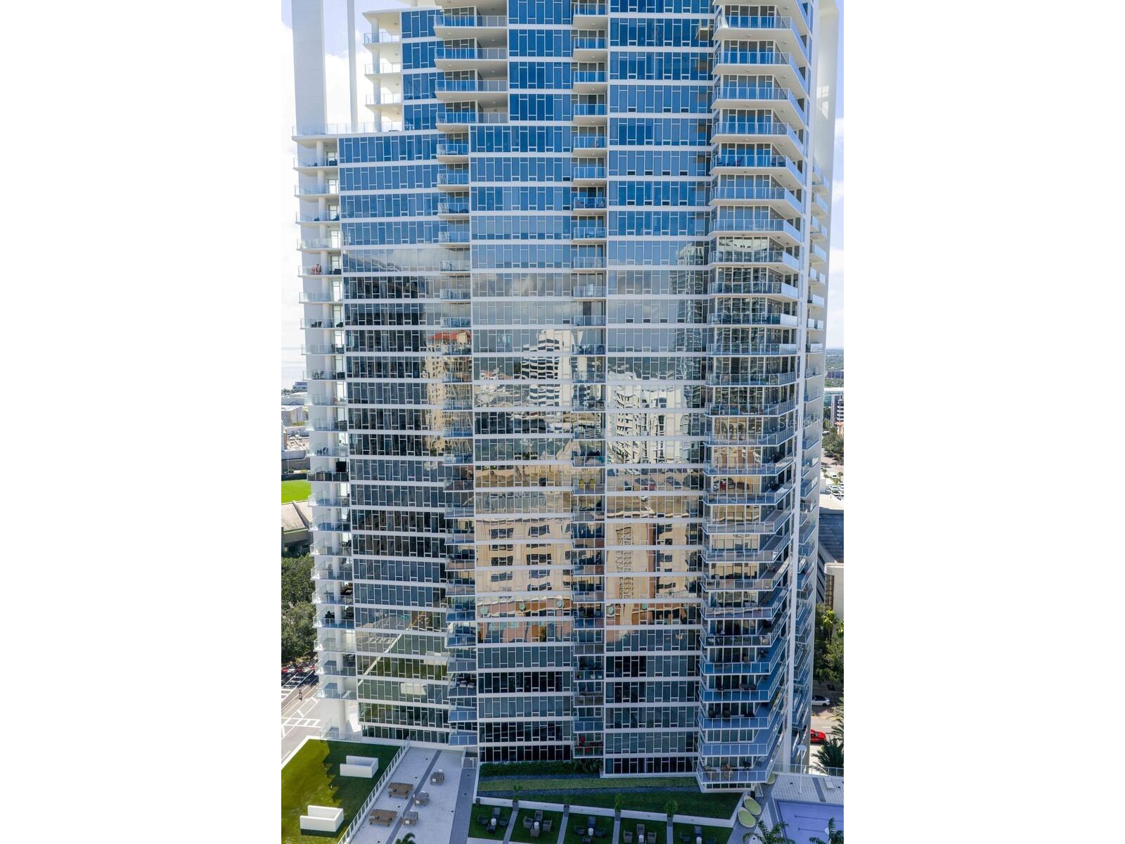 175 1st Street S #504 Saint Petersburg FL 33701 TB8489152 image49