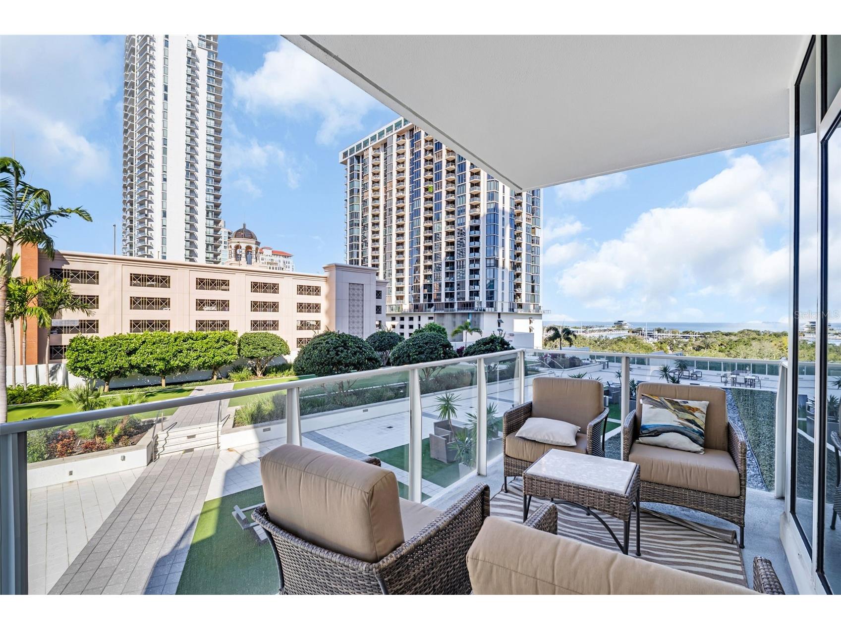175 1st Street S #702 Saint Petersburg FL 33701 TB8467338 image2