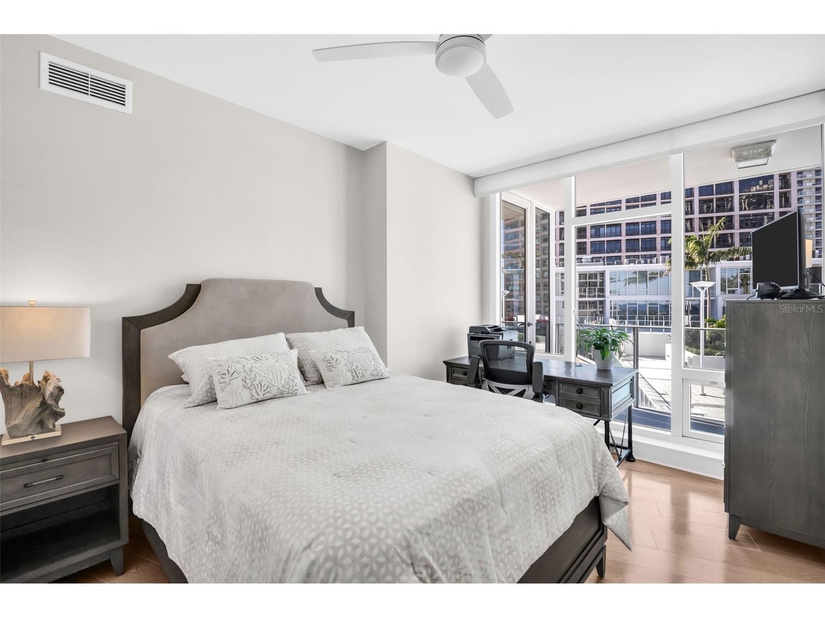 175 1st Street S #702 Saint Petersburg FL 33701 TB8467338 image29