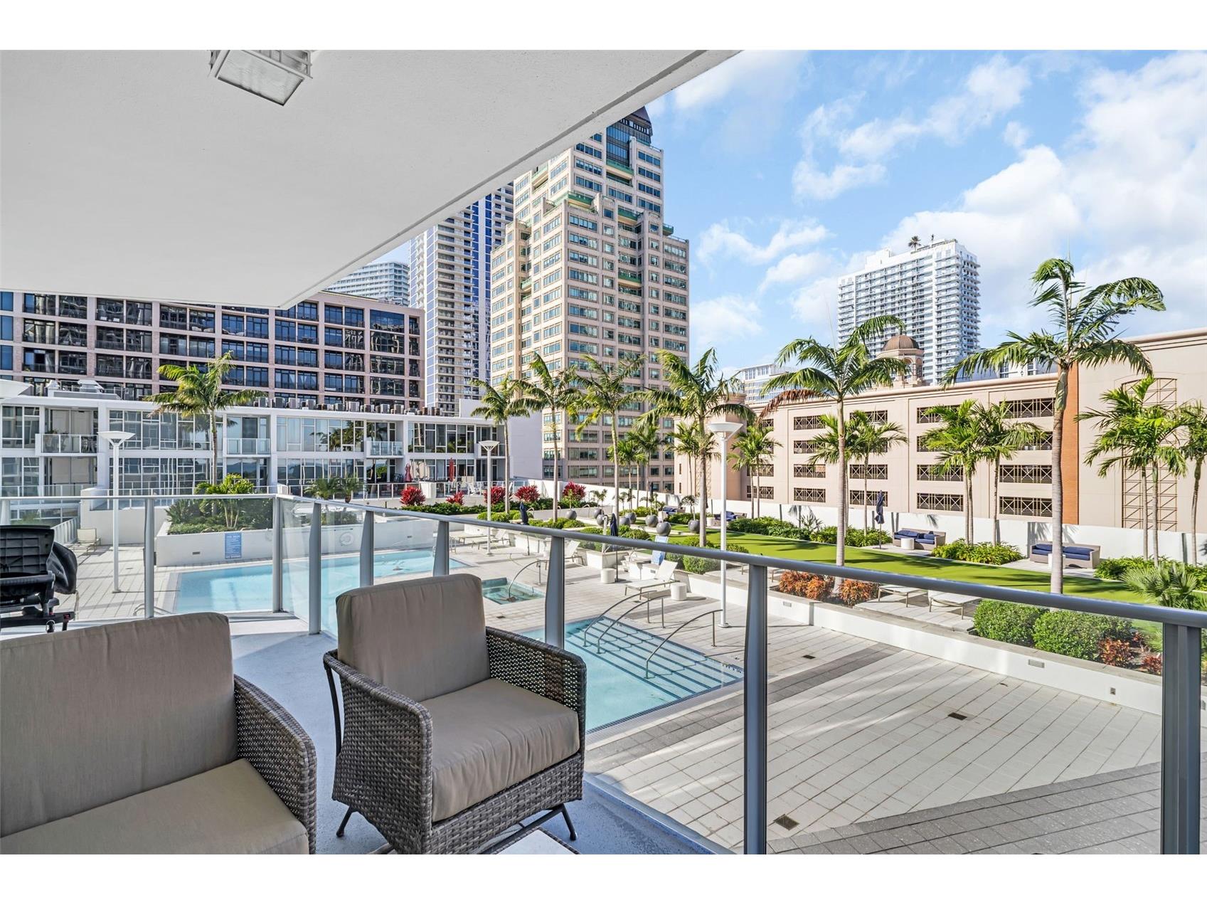 175 1st Street S #702 Saint Petersburg FL 33701 TB8467338 image3