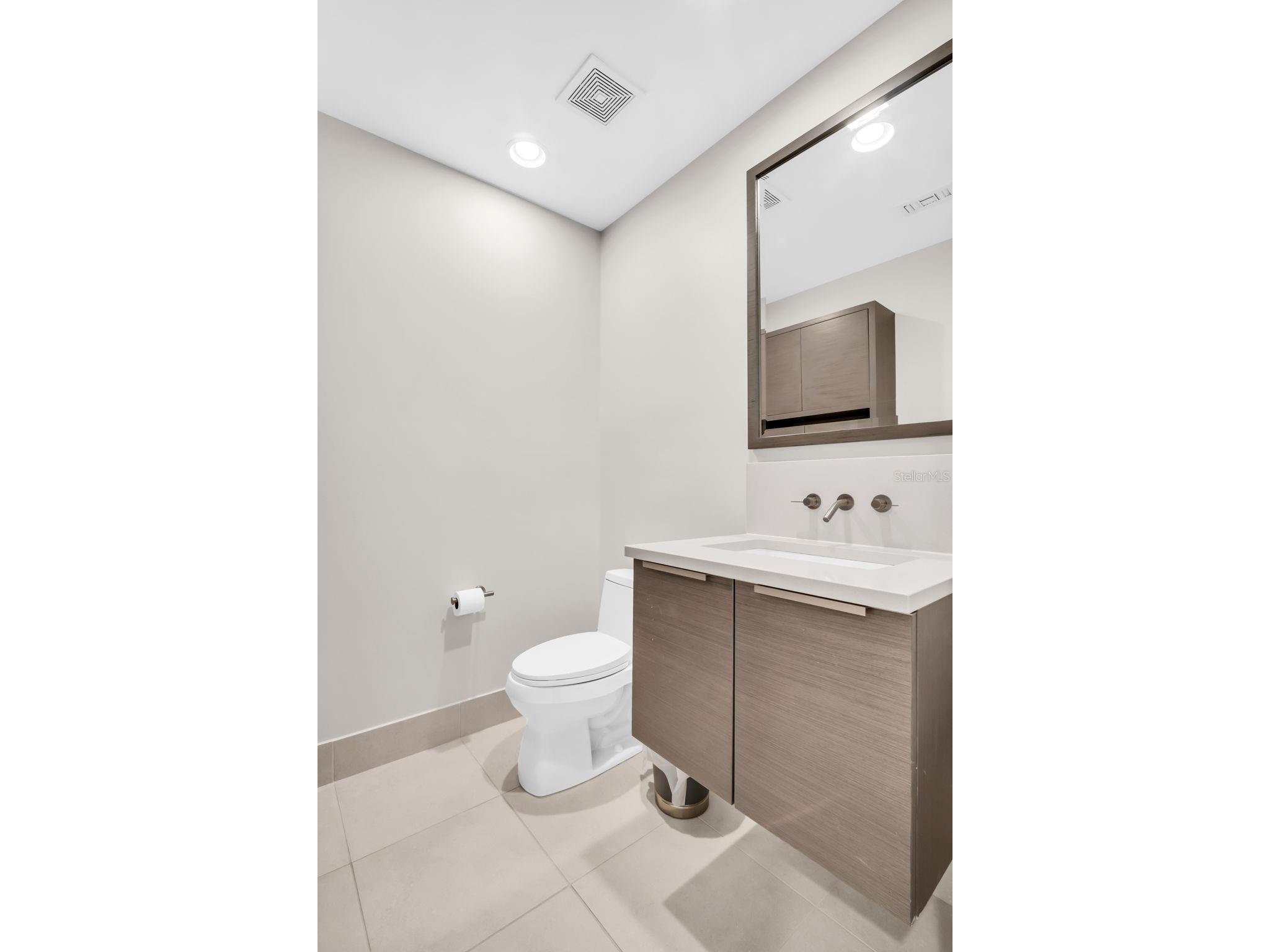 175 1st Street S #702 Saint Petersburg FL 33701 TB8467338 image36