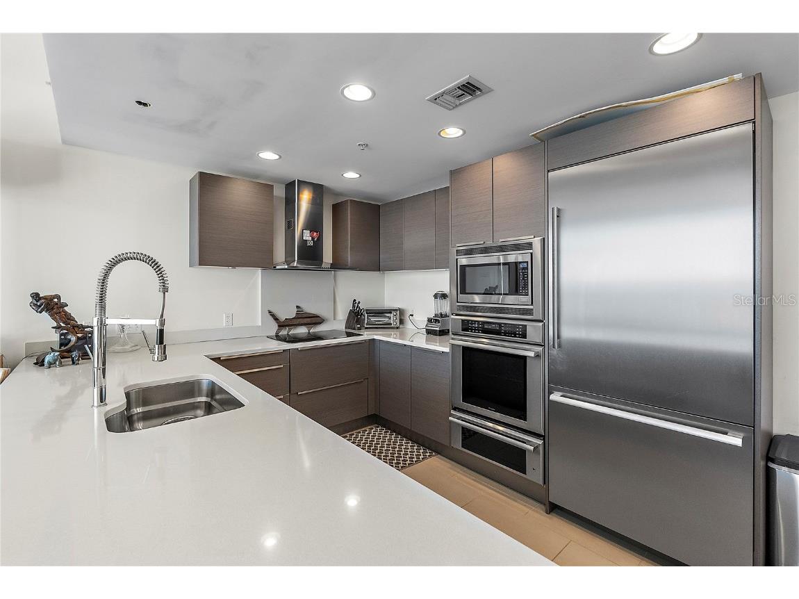 175 1st Street S #704 Saint Petersburg FL 33701 TB8431795 image6