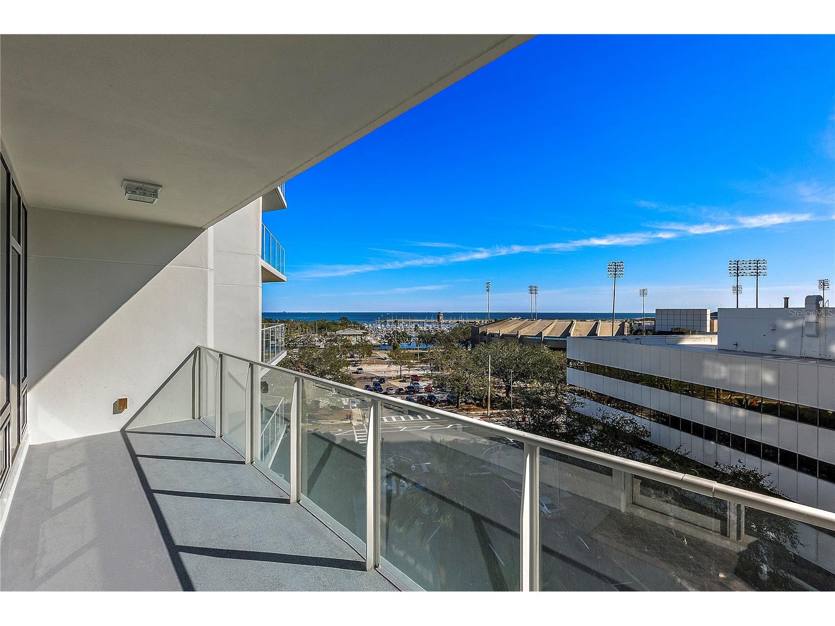 175 1st Street S #704 Saint Petersburg FL 33701 TB8492079 image1