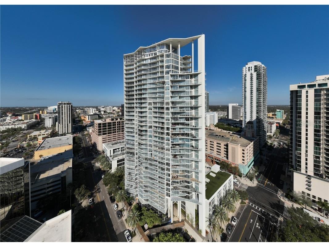 175 1st Street S #804 Saint Petersburg FL 33701 U8230929 image1