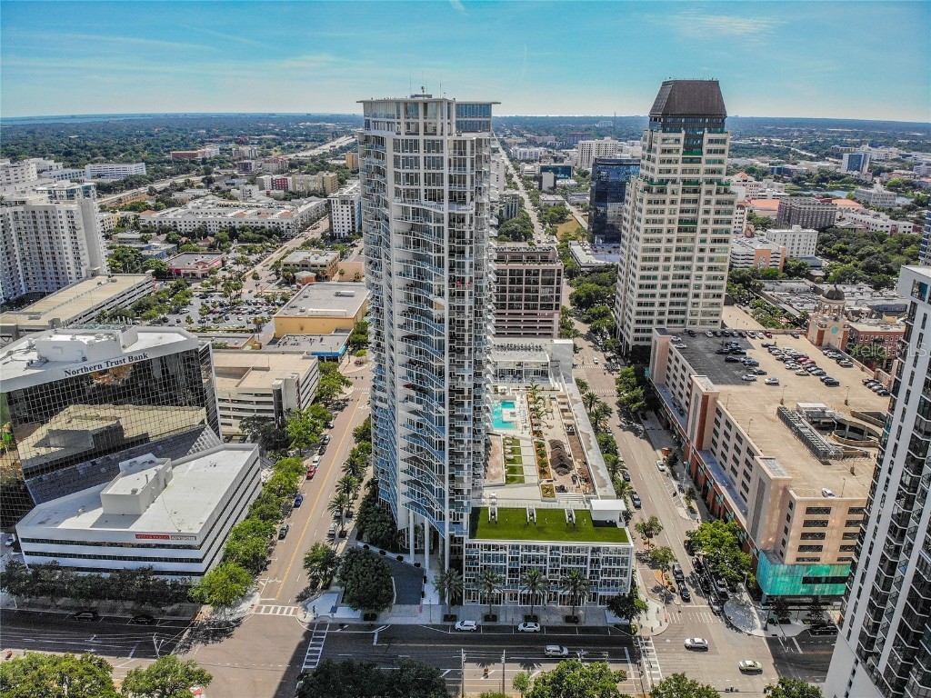 175 1st Street S #OU-13 Saint Petersburg FL 33701 J973536 image1