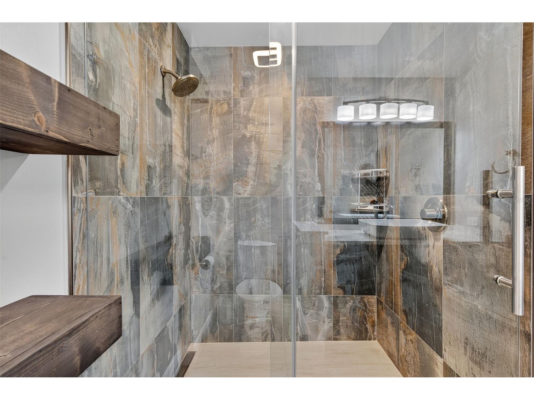 175 2nd Street S #802 Saint Petersburg FL 33701 TB8498501 image12