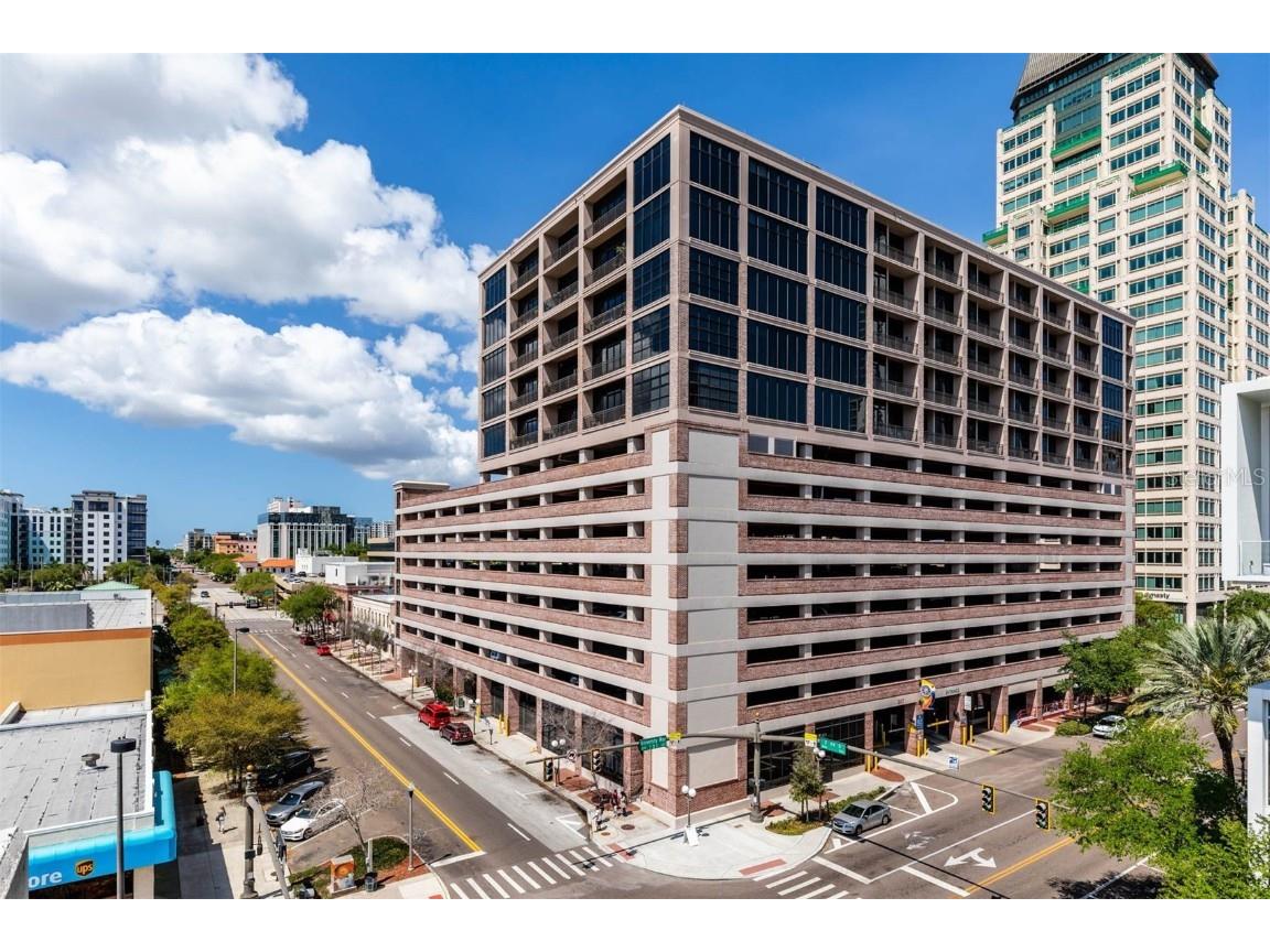 175 2nd Street S #817 Saint Petersburg FL 33701 U8203959 image1