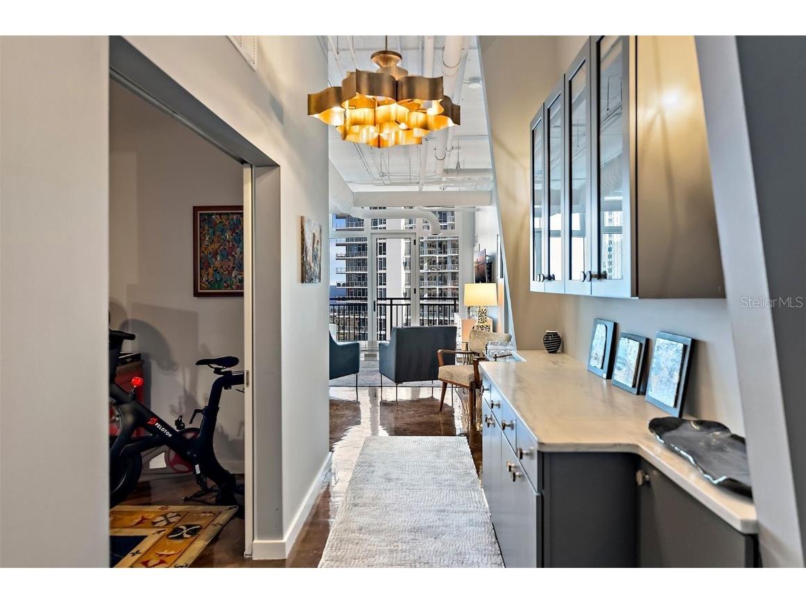 175 2nd Street S #P-08 Saint Petersburg FL 33701 - TAMPA BAY TB8443174 image4