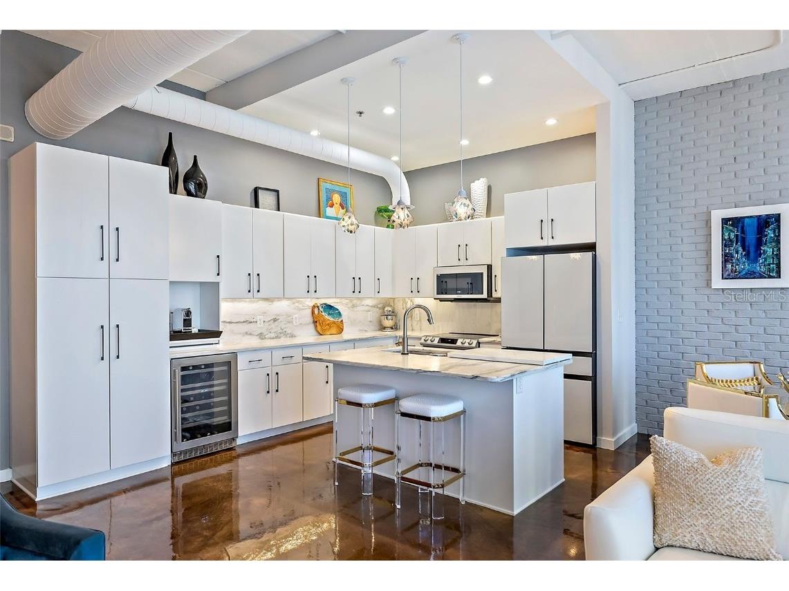 175 2nd Street S #P-08 Saint Petersburg FL 33701 - TAMPA BAY TB8443174 image9