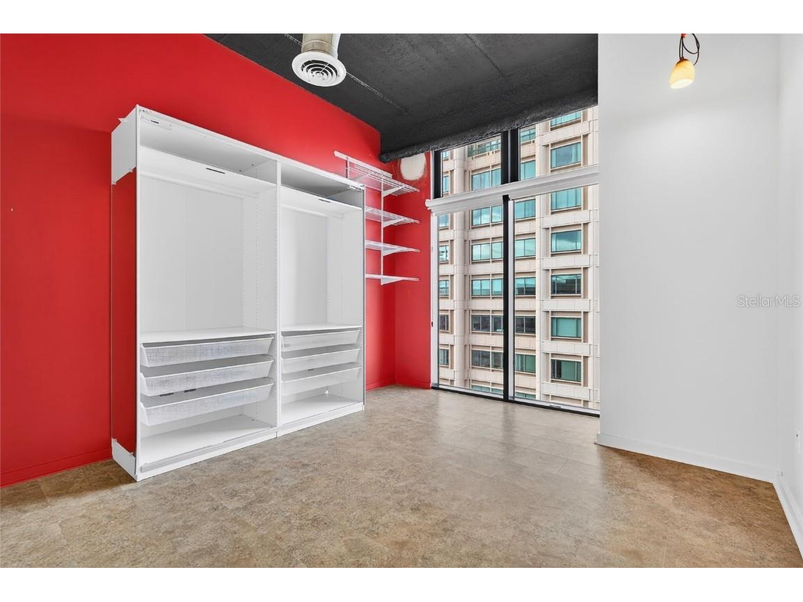 175 2nd Street S #P-2 Saint Petersburg FL 33701 TB8402228 image28