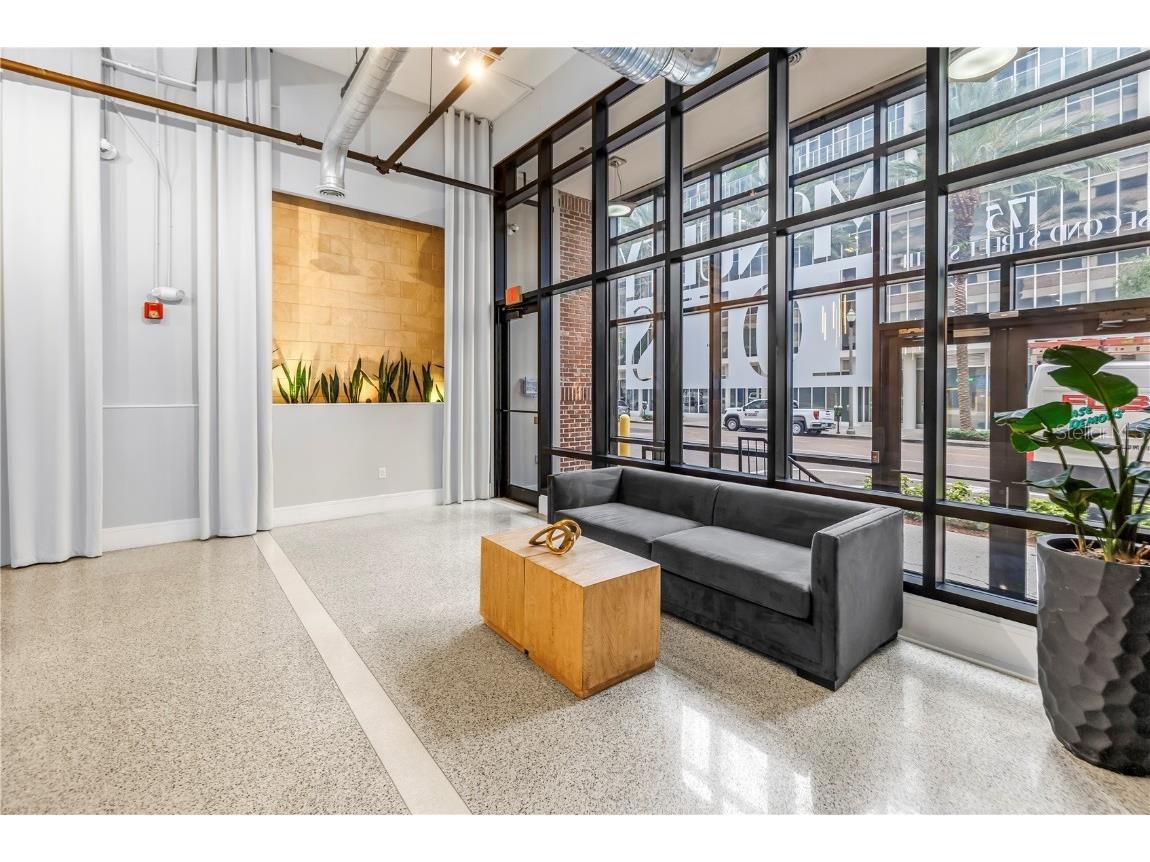 175 2nd Street S #P-2 Saint Petersburg FL 33701 TB8402228 image36