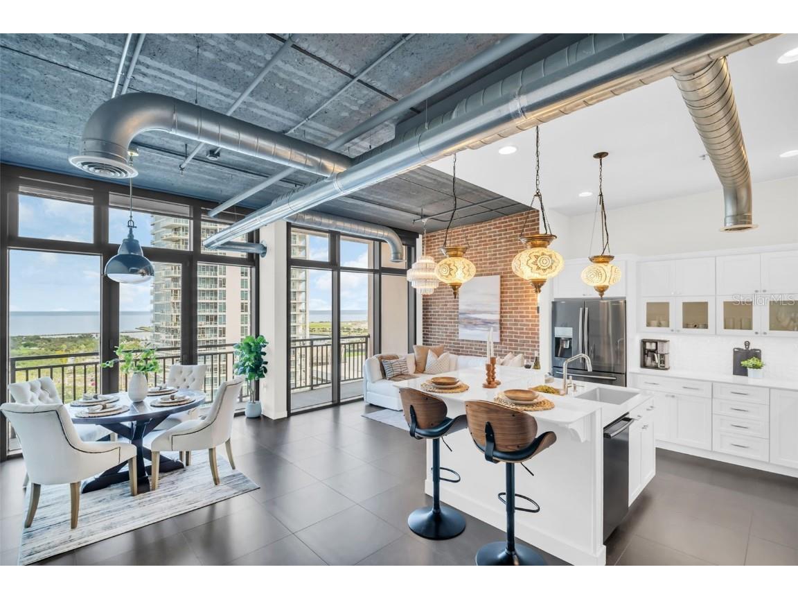 175 2nd Street S #P03 Saint Petersburg FL 33701 - TAMPA BAY TB8430071 image1