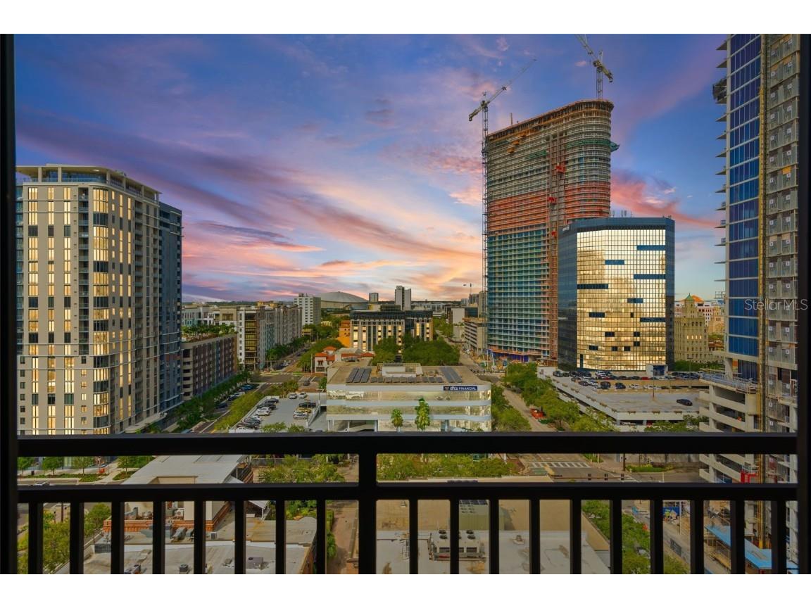 175 2nd Street S #P15 Saint Petersburg FL 33701 TB8303209 image1