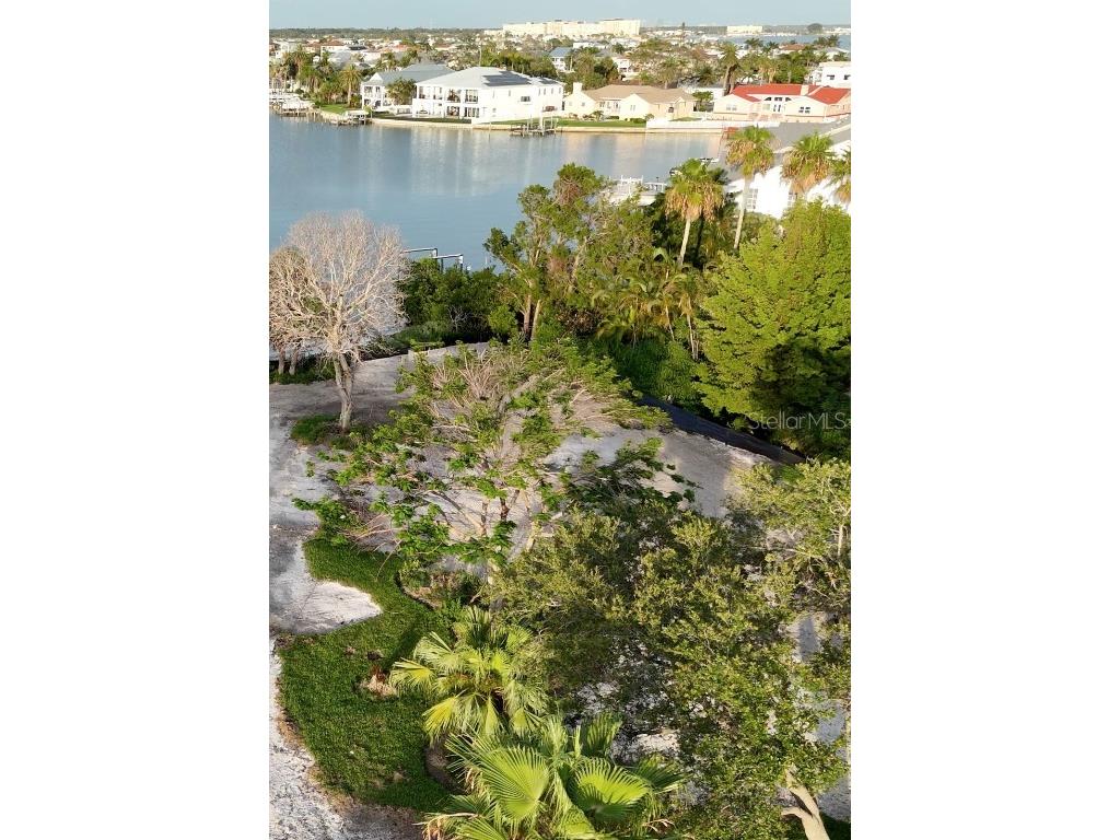 175 Bath Club Boulevard N North Redington Beach FL 33708 TB8398260 image4