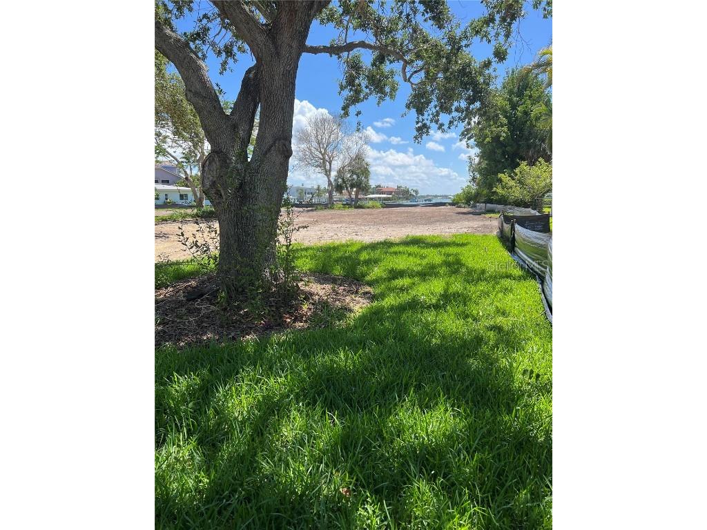 175 Bath Club Boulevard N North Redington Beach FL 33708 TB8398260 image6