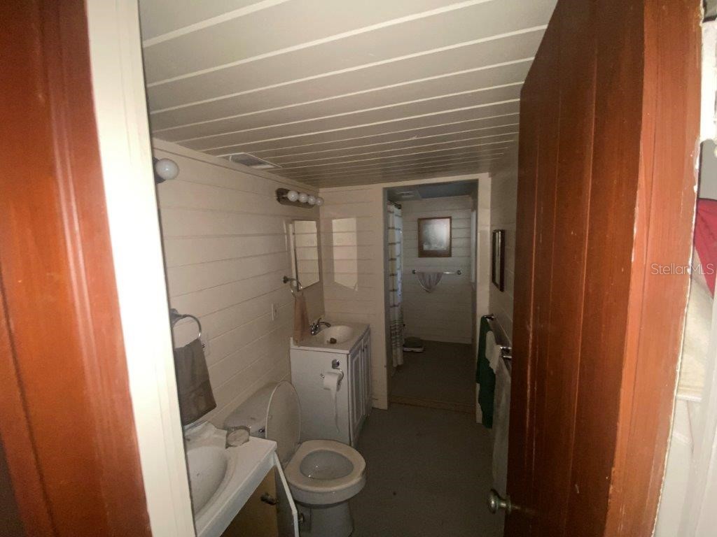 175 Island Circle Sarasota FL 34242 - REVINE A4635320 image10