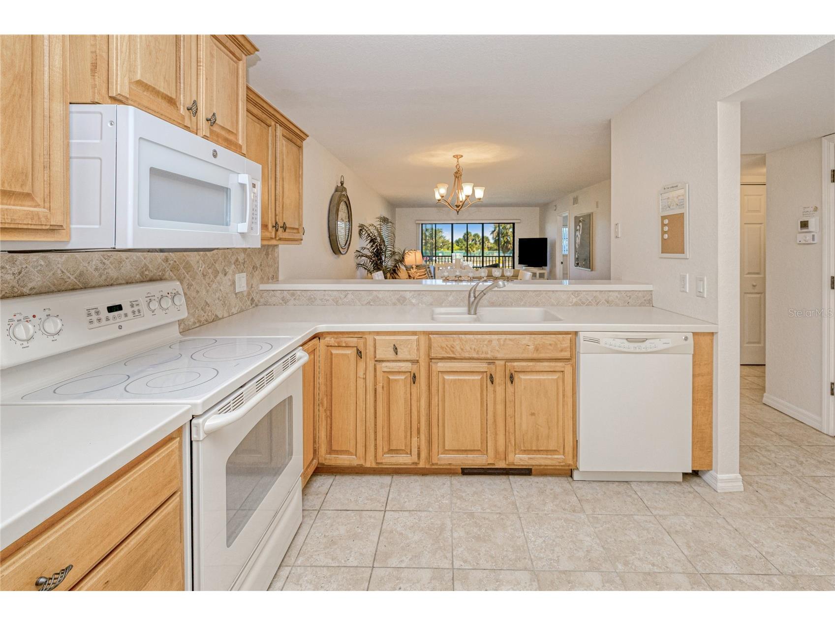 175 Kings Highway #225 (B5) Punta Gorda FL 33983 C7516210 image9