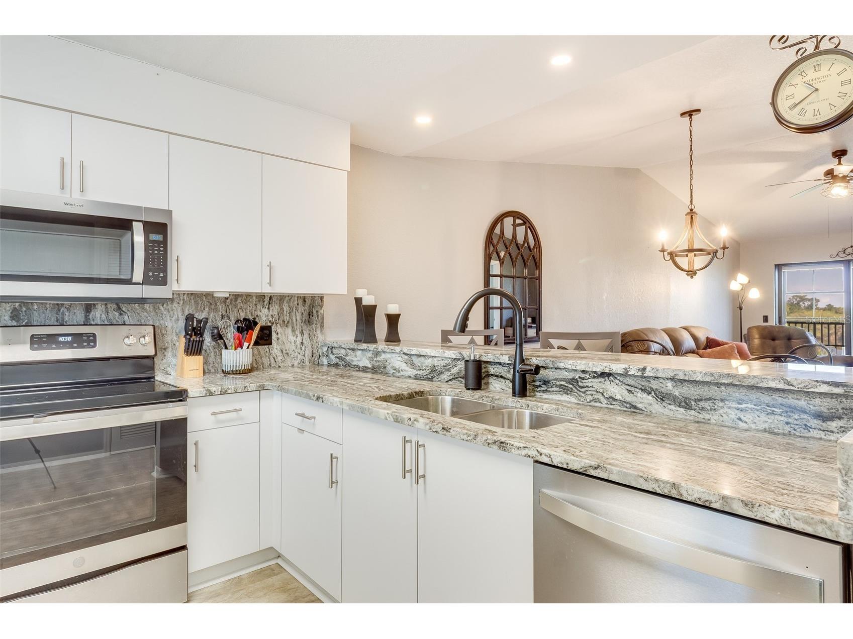175 Kings Highway #733 Punta Gorda FL 33983 C7525465 image8