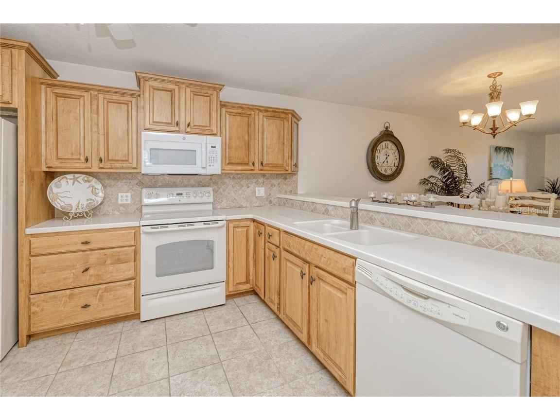 175 Kings Highway #B5 Punta Gorda FL 33983 C7516210 image8