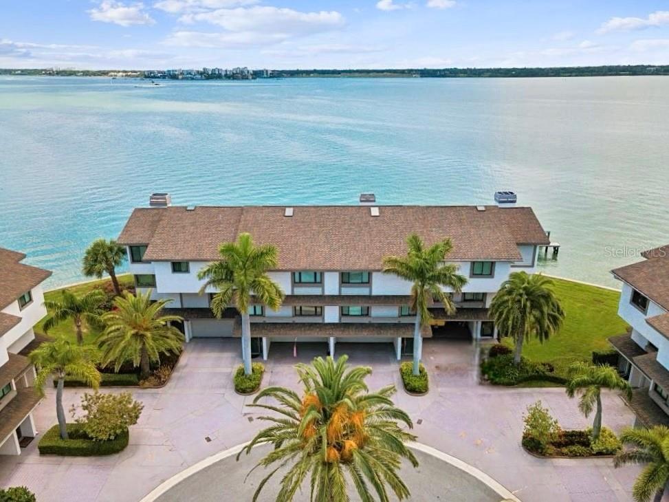 175 Marina Del Rey Court Clearwater Beach FL 33767 U8245598 image1