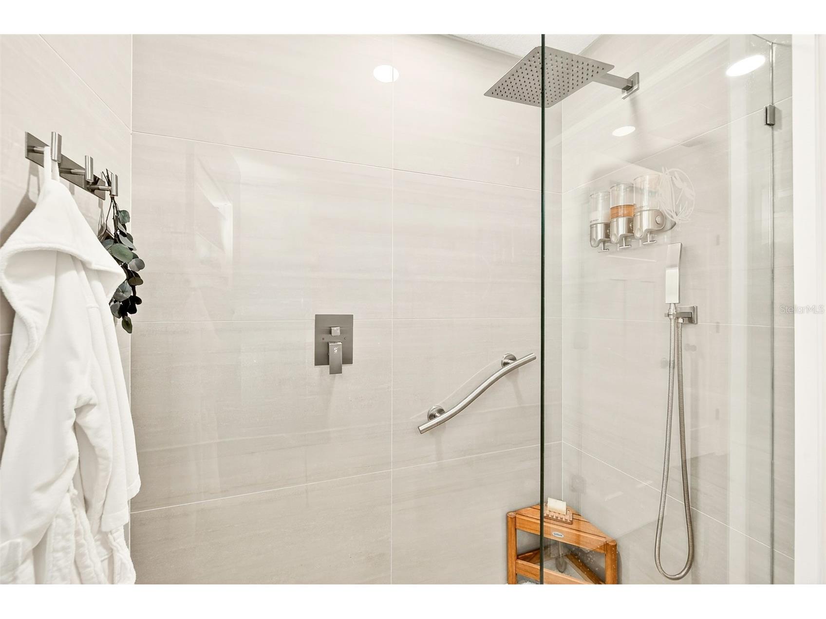 175 Riviere Road Palm Harbor FL 34683 TB8506856 image24