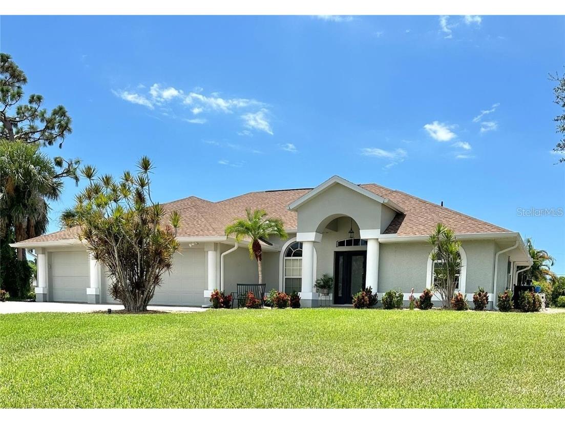 175 Rotonda Boulevard N Rotonda West FL 33947 N6130287 image1