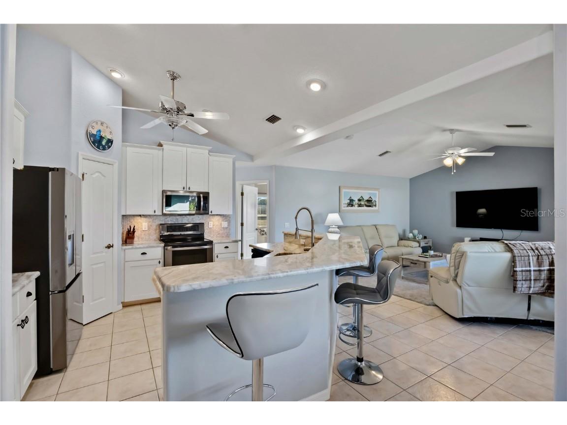 175 Rotonda Boulevard N Rotonda West FL 33947 D6144971 image11