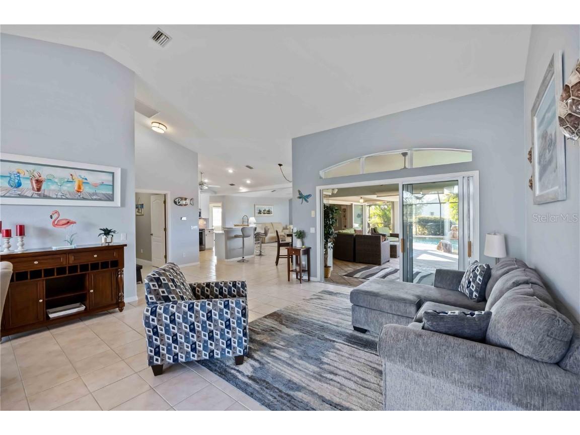 175 Rotonda Boulevard N Rotonda West FL 33947 D6144971 image8