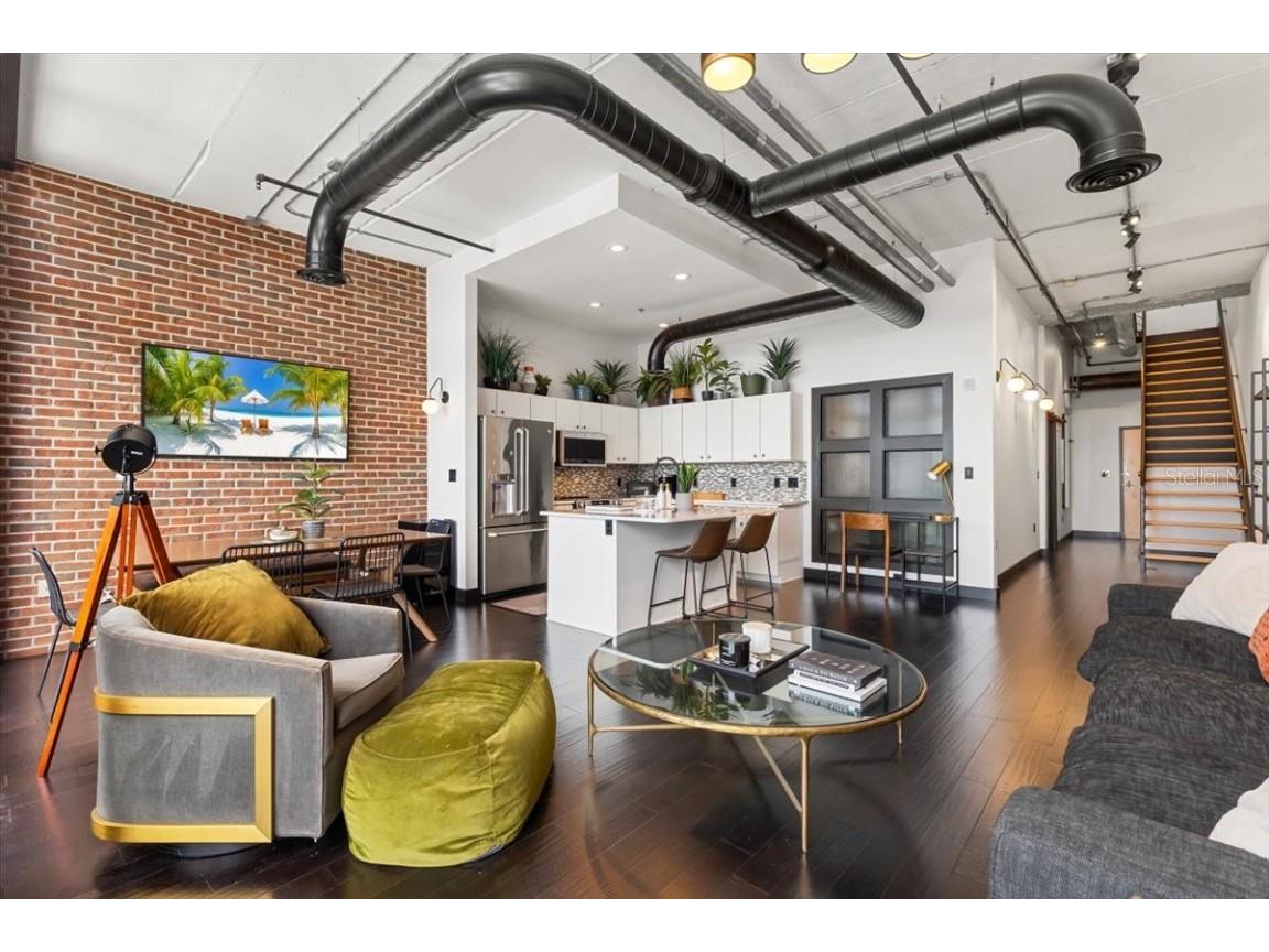 175 S 2nd Street S #PH-16 Saint Petersburg FL 33701 TB8387177 image14