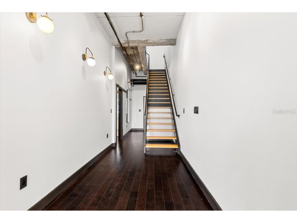 175 S 2nd Street S #PH-16 Saint Petersburg FL 33701 TB8387177 image16