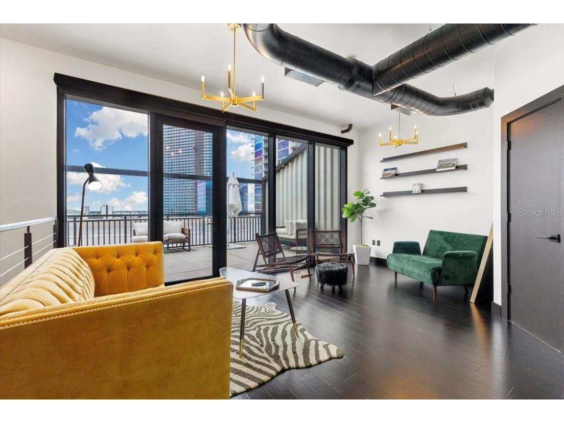 175 S 2nd Street S #PH-16 Saint Petersburg FL 33701 TB8387177 image19