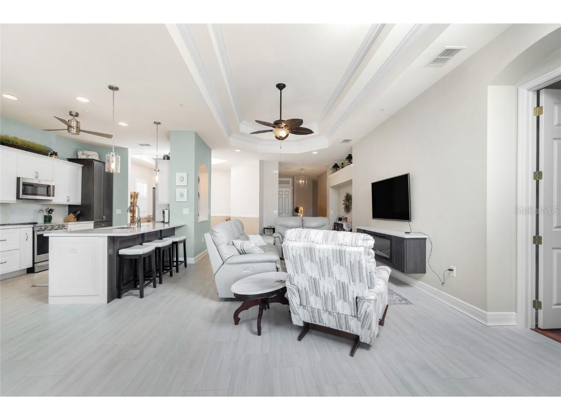 175 Shadroe Cove Circle #1104 Cape Coral FL 33991 C7512849 image7