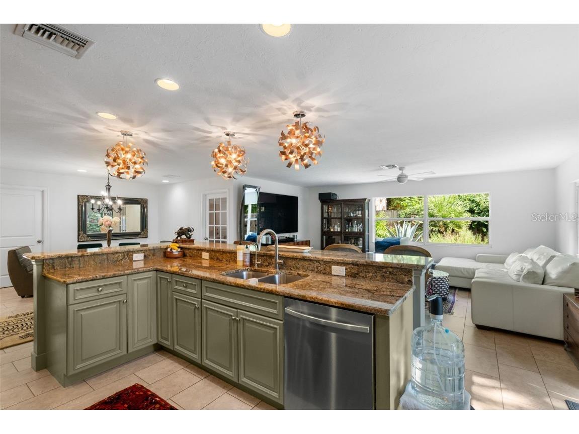 1750 Alta Vista Street Sarasota FL 34236 A4672680 image15