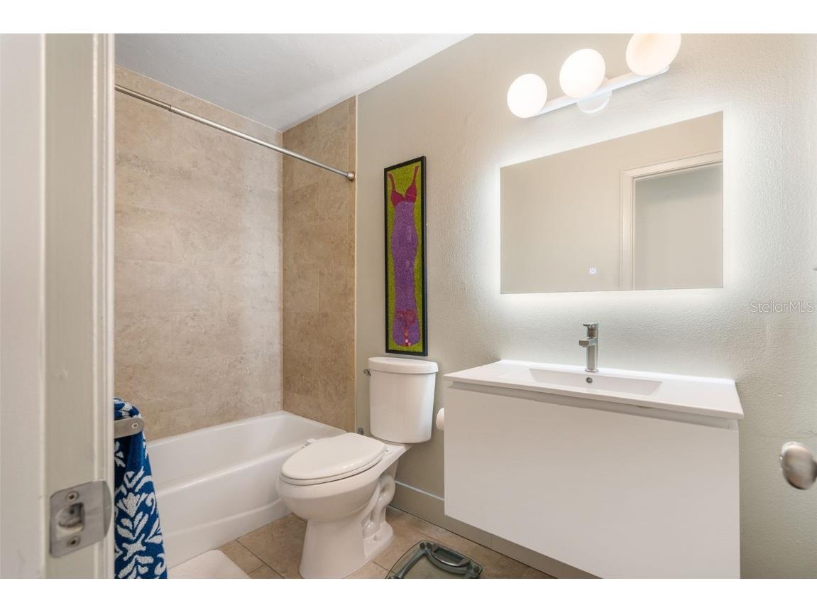 1750 Alta Vista Street Sarasota FL 34236 A4672680 image24