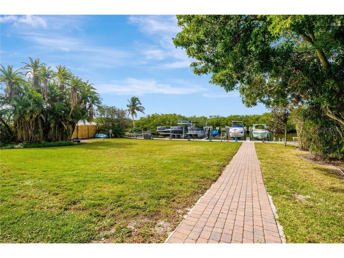 1750 Assisi Drive #6 Sarasota FL 34231 T3549571 image7