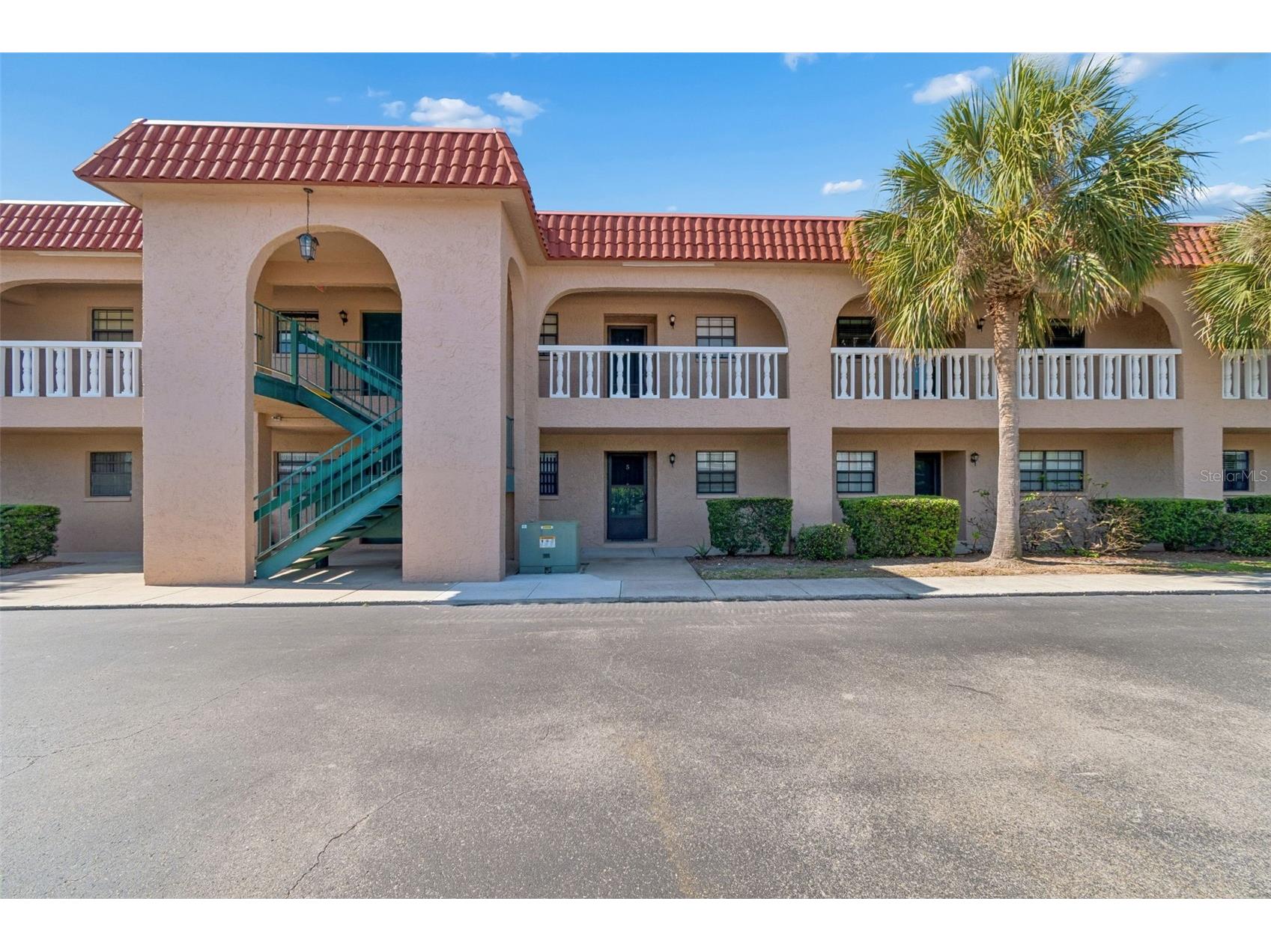1750 Belleair Forest Drive #A5 Belleair FL 33756 TB8502394 image1