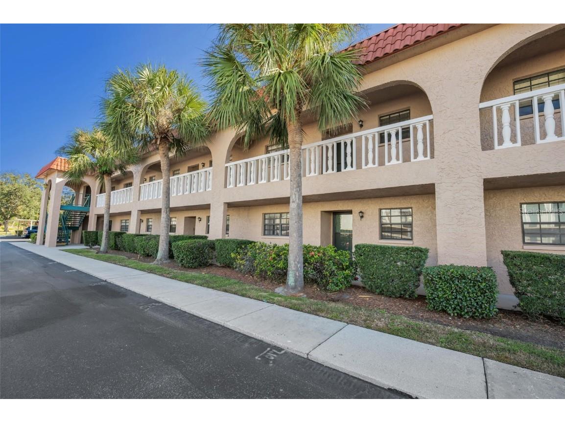 1750 Belleair Forest Drive #A7 Belleair FL 33756 W7880820 image2