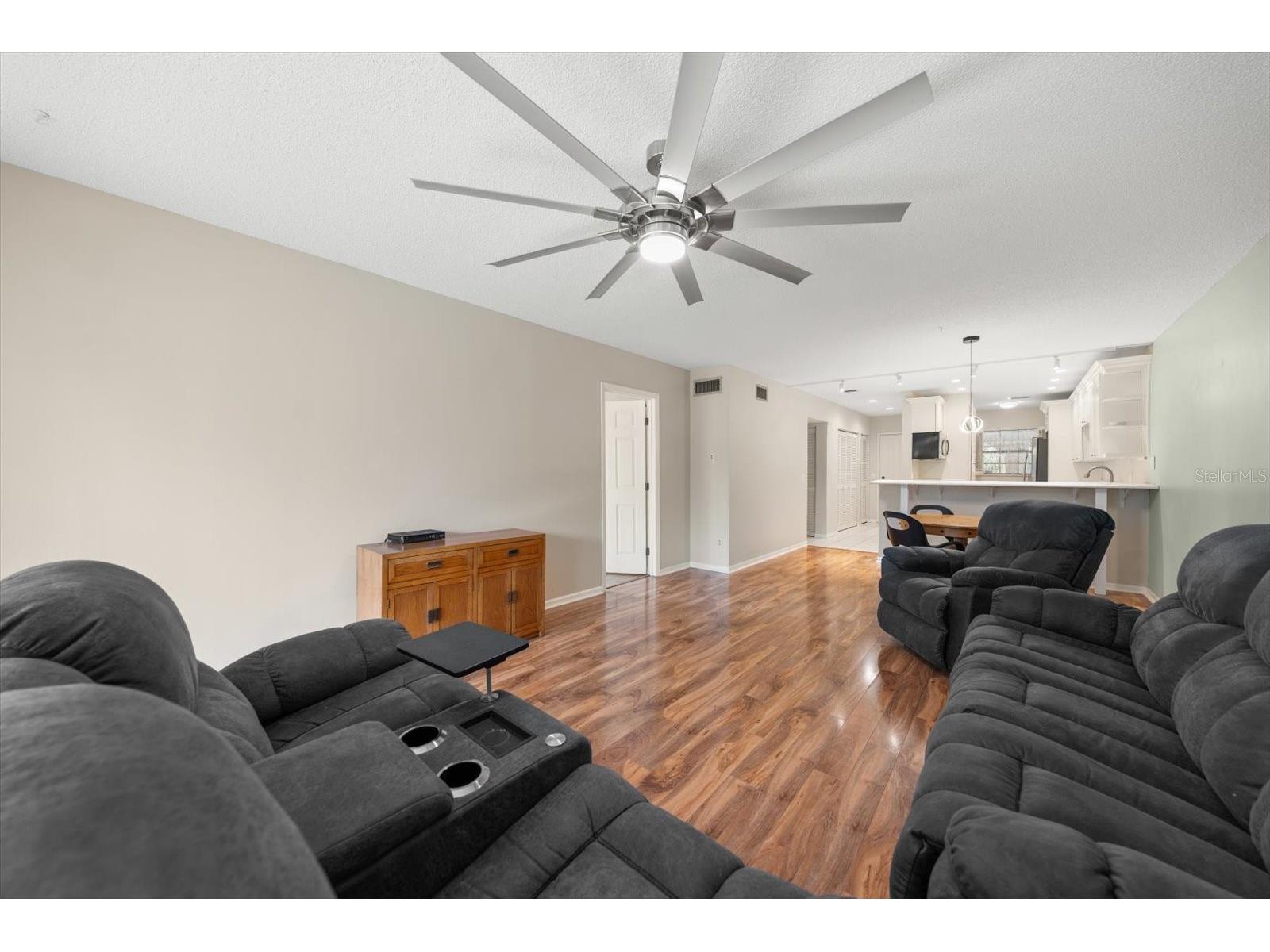 1750 Belleair Forest Drive #B8 Belleair FL 33756 TB8528200 image20