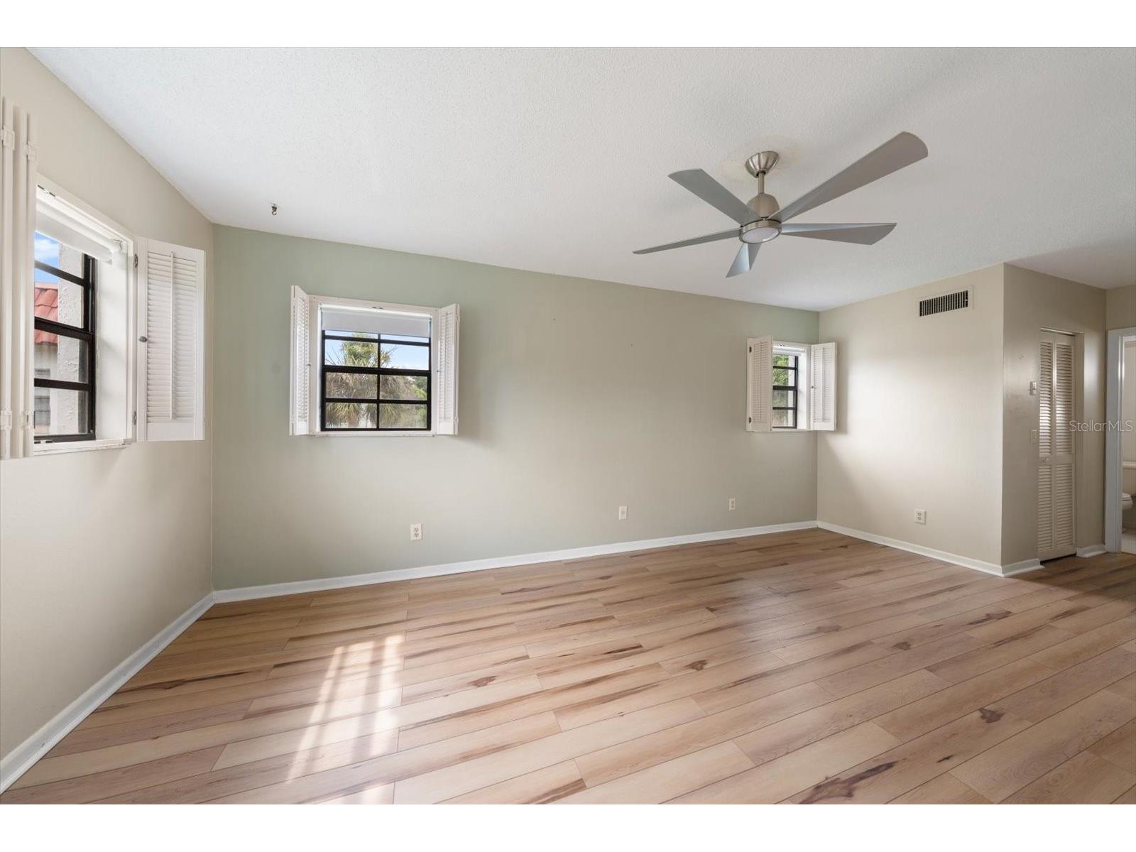 1750 Belleair Forest Drive #B8 Belleair FL 33756 TB8528200 image25