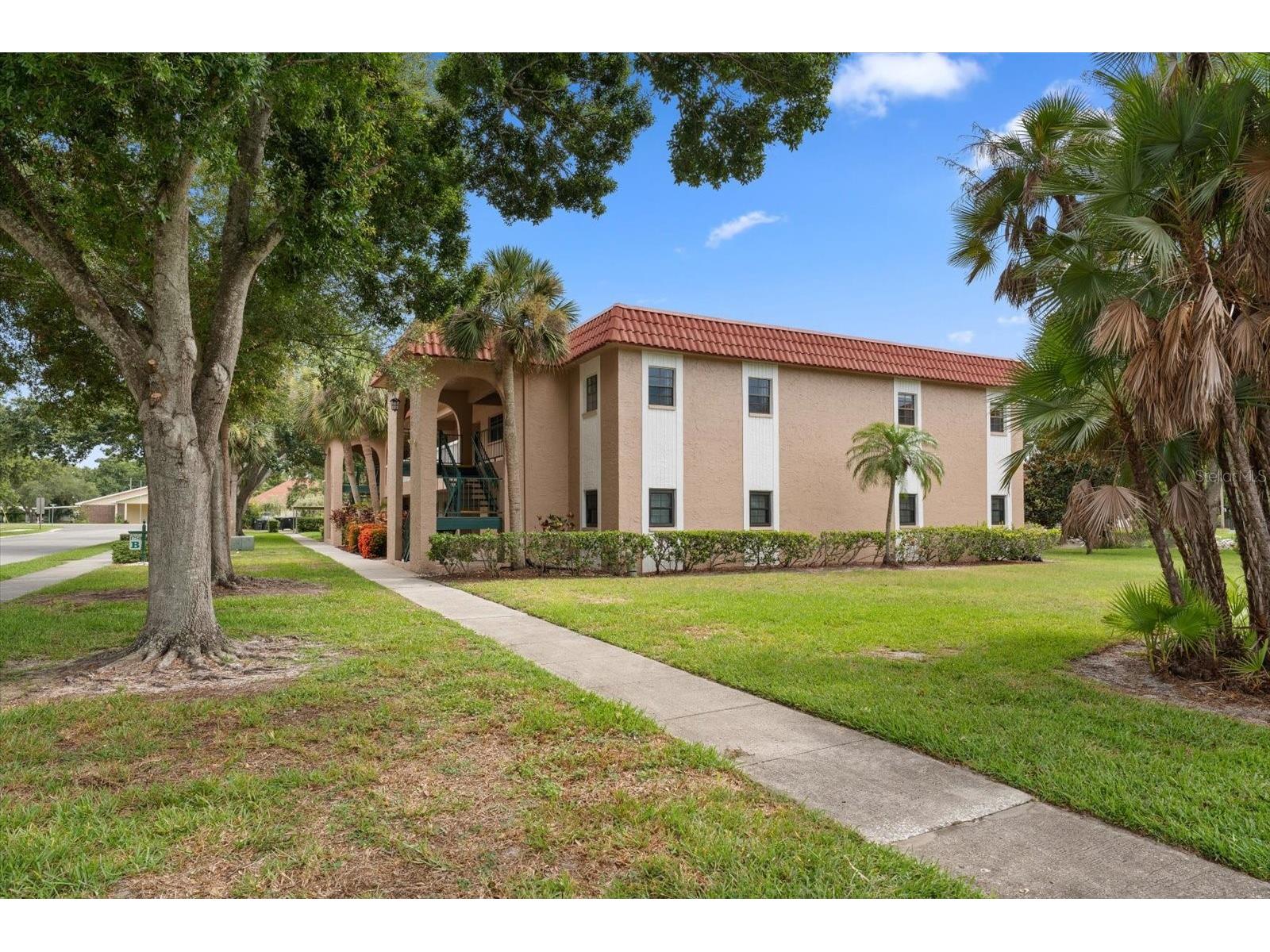 1750 Belleair Forest Drive #B8 Belleair FL 33756 TB8528200 image34