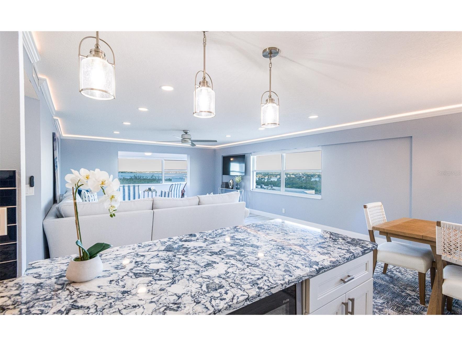 1750 Benjamin Franklin Drive #10G Sarasota FL 34236 - LIDO BEACH A4680259 image10