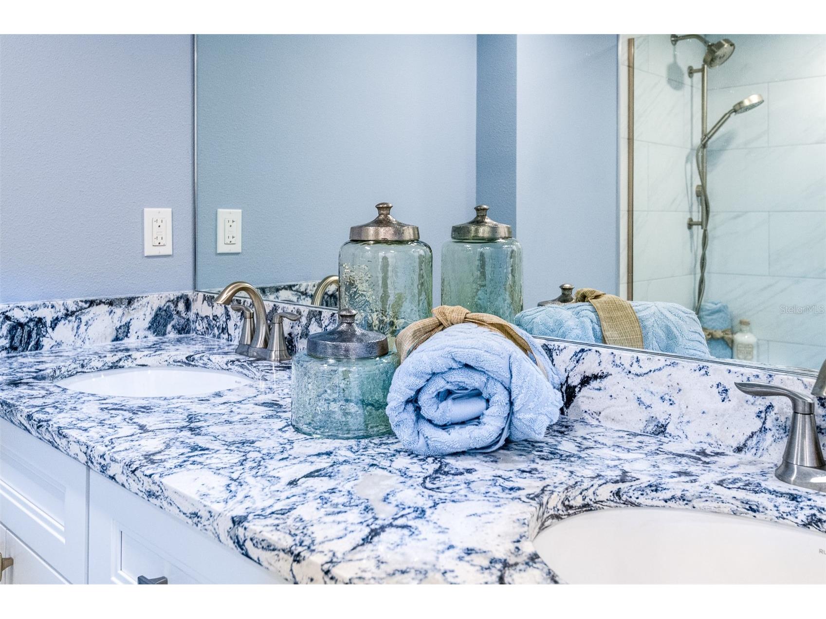1750 Benjamin Franklin Drive #10G Sarasota FL 34236 - LIDO BEACH A4680259 image20
