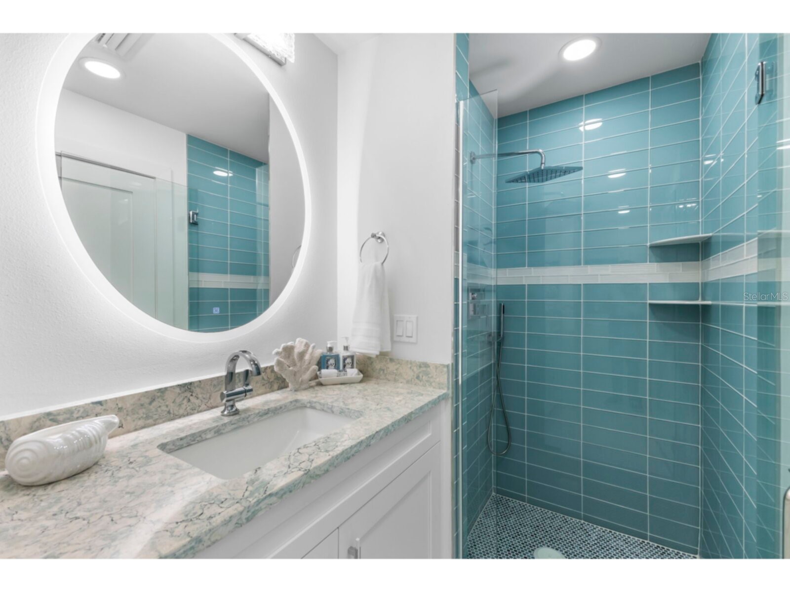 1750 Benjamin Franklin Drive #1D Sarasota FL 34236 A4695528 image35