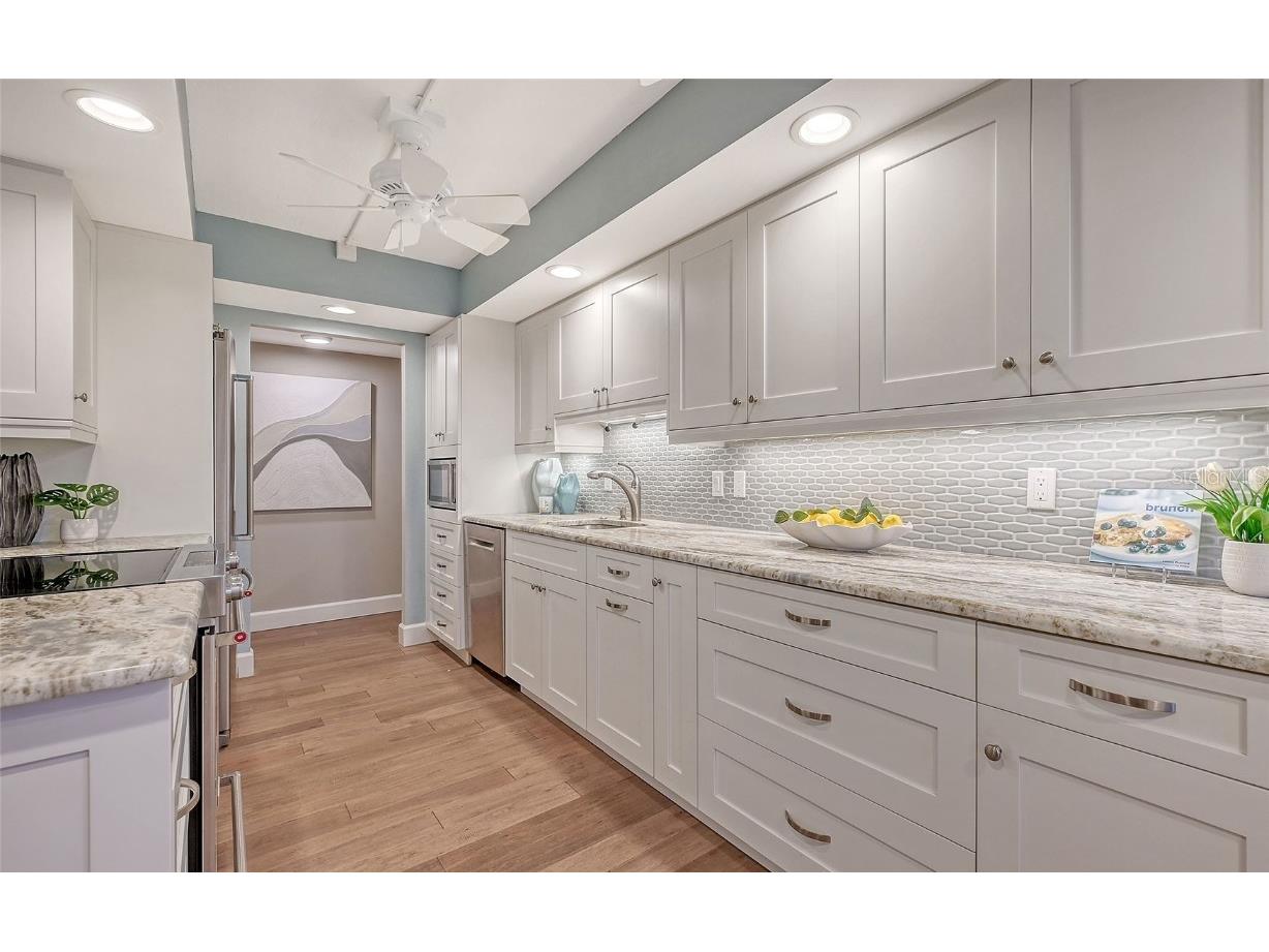 1750 Benjamin Franklin Drive #6F Sarasota FL 34236 - GULF A4650702 image14