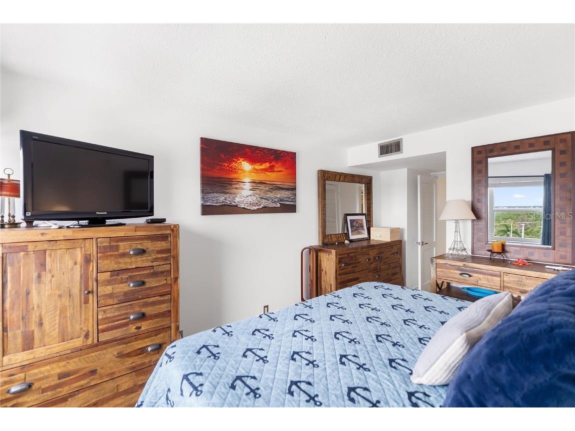 1750 Benjamin Franklin Drive #6G Sarasota FL 34236 A4670249 image17