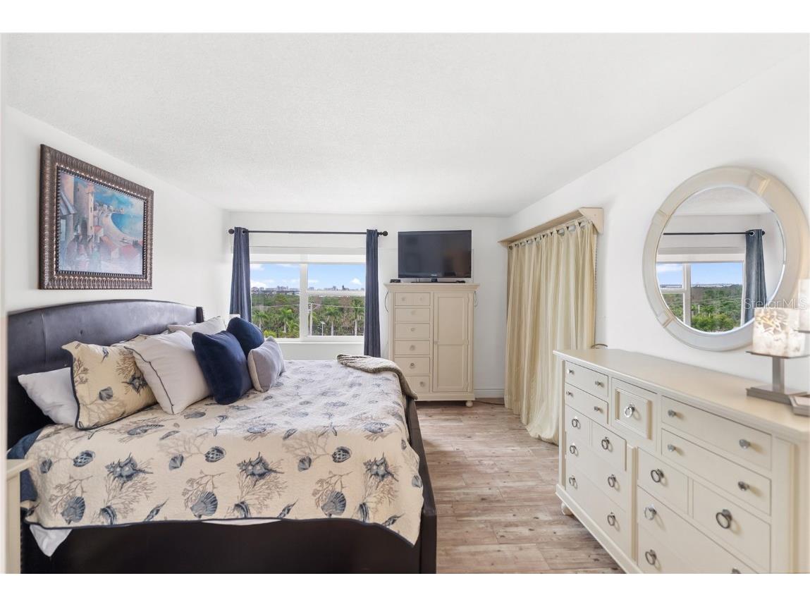 1750 Benjamin Franklin Drive #6G Sarasota FL 34236 A4670249 image24