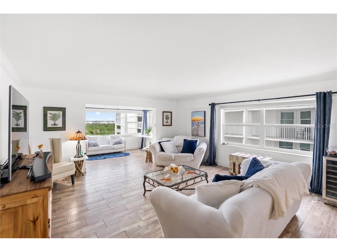 1750 Benjamin Franklin Drive #6G Sarasota FL 34236 A4670249 image36