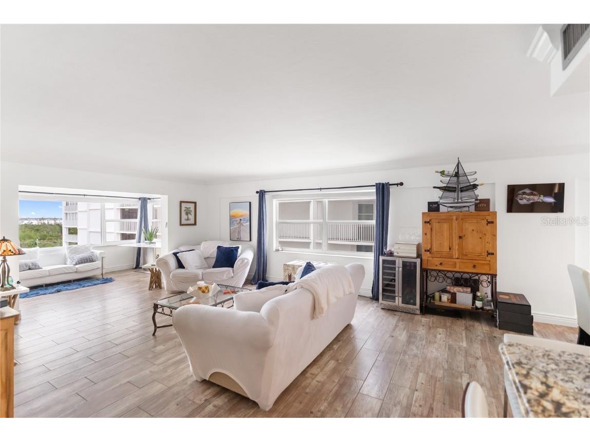 1750 Benjamin Franklin Drive #6G Sarasota FL 34236 A4670249 image37