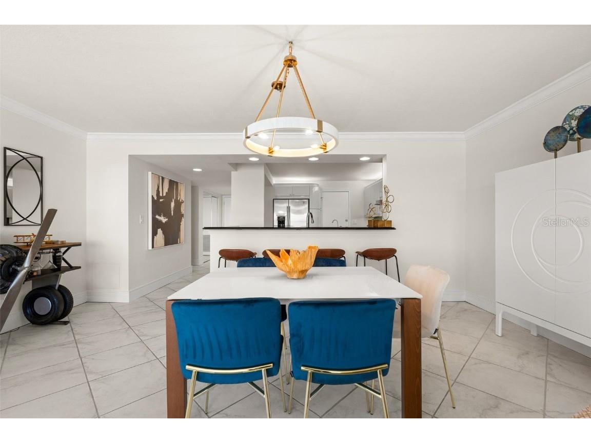 1750 Benjamin Franklin Drive #8D Sarasota FL 34236 A4673871 image12